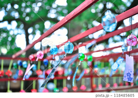 高忍日賣神社の風鈴 118485605