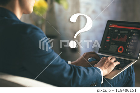 男性ポートレート 118486151