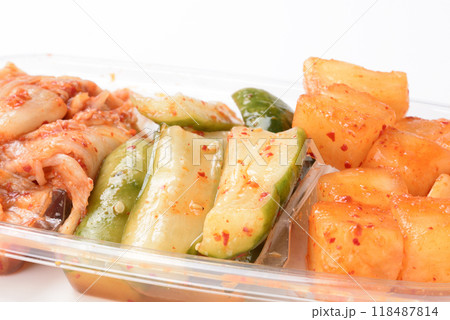 キムチ三種盛り 118487814