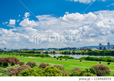 淀川右岸河川敷ゴルフ場の景観 118488059