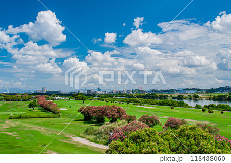 淀川右岸河川敷ゴルフ場の景観 118488060