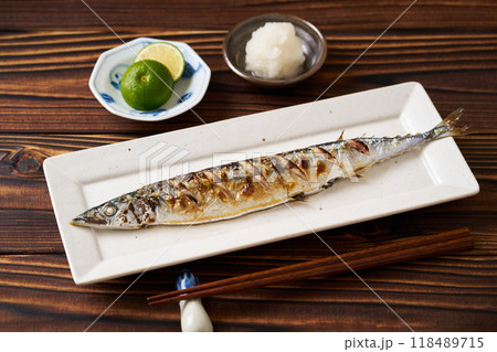 秋刀魚の塩焼き 秋刀魚の塩焼き 118489715
