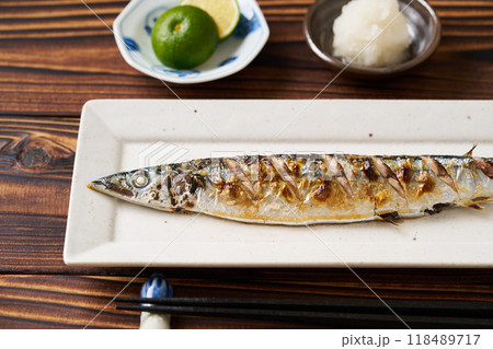秋刀魚の塩焼き 秋刀魚の塩焼き 118489717
