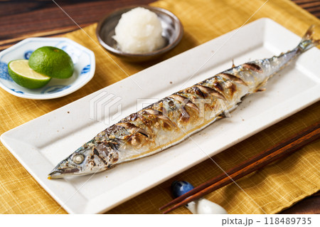 秋刀魚の塩焼き 秋刀魚の塩焼き 118489735