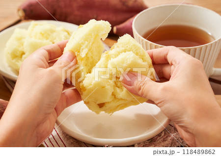 さつまいも蒸しパン 118489862