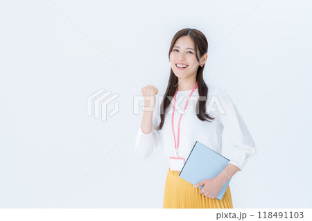 若いビジネスウーマン 若いビジネスウーマン 118491103