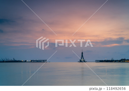 Sunset Silhouette of Tamsui Bridge. Sunset Silhouette of Tamsui Bridge. 118492656