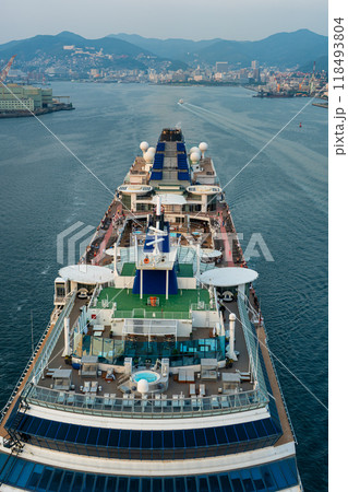 長崎港客船出港(Celebrity Millennium)女神大橋から【長崎市】 長崎港客船出港(Celebrity Millennium)女神大橋から【長崎市】 118493804