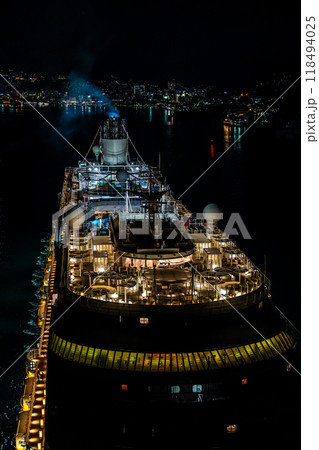 長崎港客船出港(Adora Magic City)女神大橋通過夜景ライトアップ【長崎市】 長崎港客船出港(Adora Magic City)女神大橋通過夜景ライトアップ【長崎市】 118494025