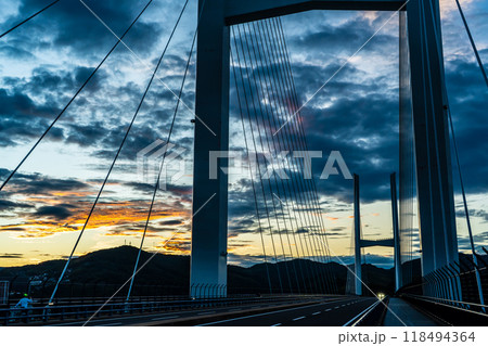 女神大橋の日の出　【長崎市】 118494364