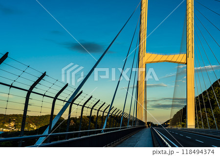 女神大橋の日の出 【長崎市】 女神大橋の日の出 【長崎市】 118494374