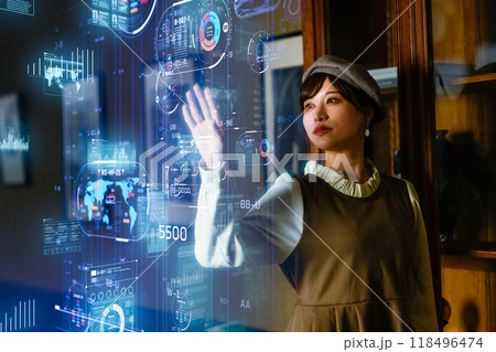 ホログラムと女性 118496474