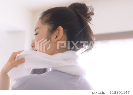 若い女性のポートレート 若い女性のポートレート 118501147