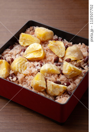 栗と小豆の炊込みご飯 栗と小豆の炊込みご飯 118507702