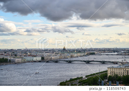 St. Petersburg from the roof, the Palace Bridge and the Neva River 118509743