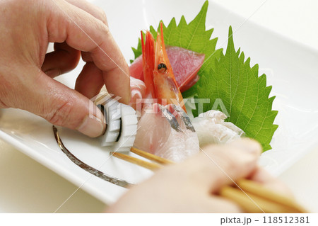 刺身の盛り付け 刺身の盛り付け 118512381