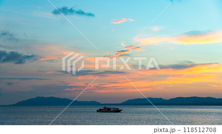 宍道湖の夕焼け 118512708