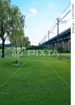 JR線路下のゴルフ場 　　　 118513945