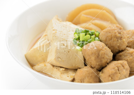 豆腐と鶏団子の煮物 豆腐と鶏団子の煮物 118514106