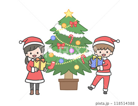 プレゼントを持つサンタコスチュームの男の子と女の子 118514388