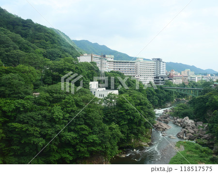ホテルから見る鬼怒川温泉街 118517575