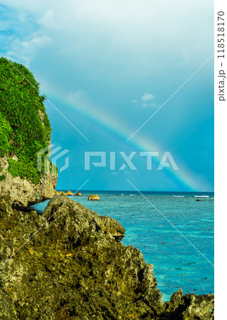 伊良部島シンビジに掛かる虹 118518170