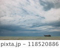 ジョムティエン・ビーチの海と空 118520886