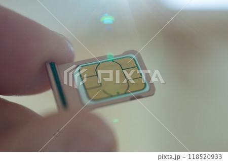 スマホのnanoSIMカード 118520933