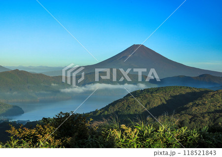 箱根大観山から秋富士眺望　神奈川県箱根町 118521843