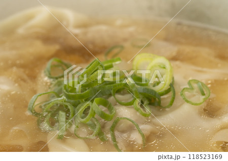 ワンタン　ワンタンスープ 118523169
