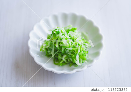 塩もみしたキャベツの千切り 118523883