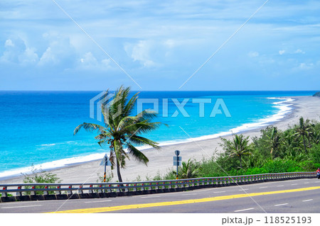 【台湾/台東県】 南廻公路から見る太麻里郷の海 【台湾/台東県】 南廻公路から見る太麻里郷の海 118525193