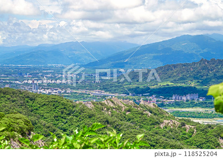 富源大峡谷と台東の町並み【台湾/台東県】 富源大峡谷と台東の町並み【台湾/台東県】 118525204