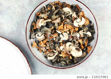 Mixed dried mushrooms. 118525961
