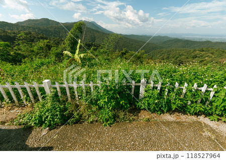 View point of Mountain and Kwan Phayao Lake 118527964