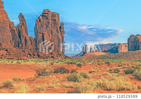 Panoramic picture of the glowing red geological sandstone formations in Monument Valley Panoramic picture of the glowing red geological sandstone formations in Monument Valley 118529389
