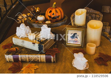 ハロウィンの装飾イメージ ハロウィンの装飾イメージ 118529506