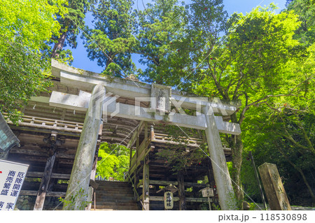 鞍馬寺参道 由岐神社(靫明神) 拝殿 鞍馬寺参道 由岐神社(靫明神) 拝殿 118530898
