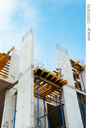 house or villa under construction using modern technologies of monolithic construction. 118533810