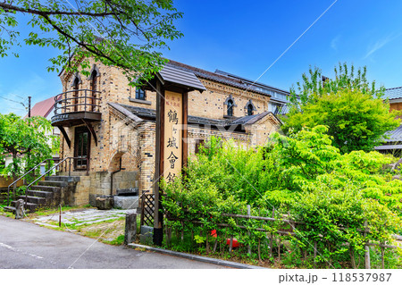 福島県　会津若松市　鶴ヶ城入口　鶴ヶ城会館 118537987