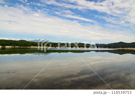 御所湖と岩手山 御所湖と岩手山 118539753