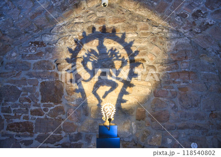 ゾロアスター教のアテシュギャーフ寺院の境内 118540802