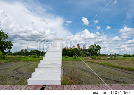ワット・タムスア寺院　タイ王国カンチャナブリー 118542668