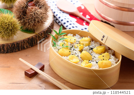 秋の味覚 わっぱに入れた 栗ご飯 秋の味覚 わっぱに入れた 栗ご飯 118544521