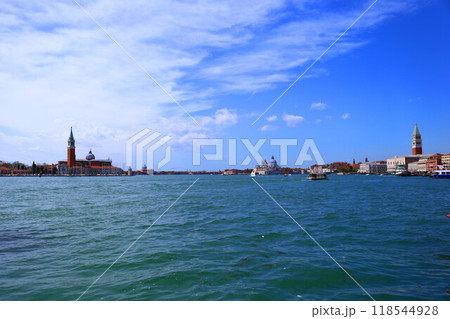 サンタ・マリア・デッラ・サルーテ聖堂とサン・ジョルジョ・マッジョーレ教会 サンタ・マリア・デッラ・サルーテ聖堂とサン・ジョルジョ・マッジョーレ教会 118544928