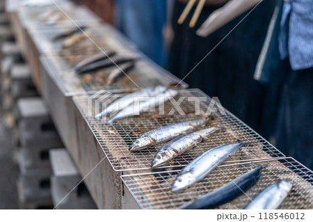 秋の味覚サンマ秋刀魚 ゆりあげ港朝市 さんま祭り 秋の味覚サンマ秋刀魚 ゆりあげ港朝市 さんま祭り 118546012