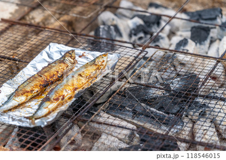 秋の味覚サンマ秋刀魚 ゆりあげ港朝市 さんま祭り 秋の味覚サンマ秋刀魚 ゆりあげ港朝市 さんま祭り 118546015