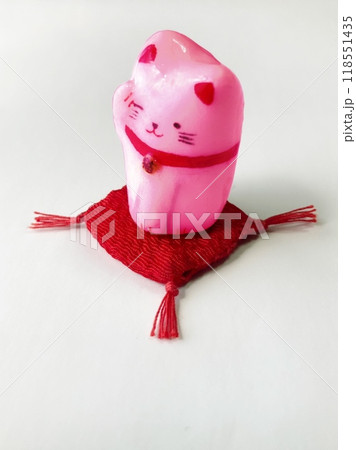 招かない猫（ピンク・斜め） 118551435