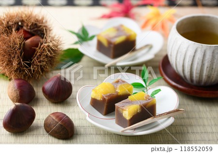 日本を代表する和菓子 羊羹 （ 栗蒸し羊羹 ） 118552059