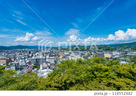 岡山県津山市 津山城から見おろす津山の町並み 岡山県津山市 津山城から見おろす津山の町並み 118552882